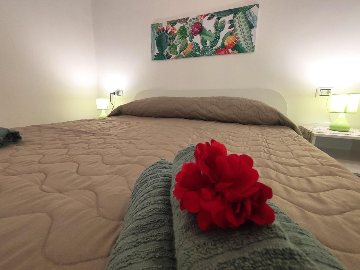 Casta Diva Holiday Rooms Катанія Екстер'єр фото